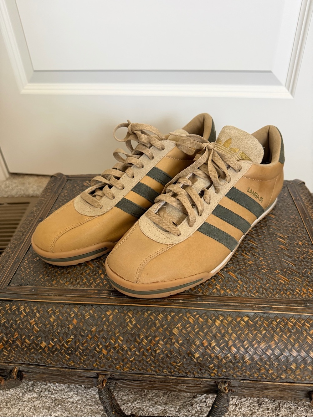 Adidas Samba OG Leather Sneakers - Tan / Olive 2006 Vintage RARE